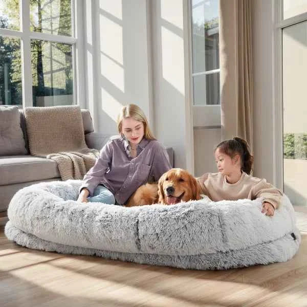 Cozy Large Faux Fur Pet Bed - The Ultimate Relaxation Spot for You and Your Dog